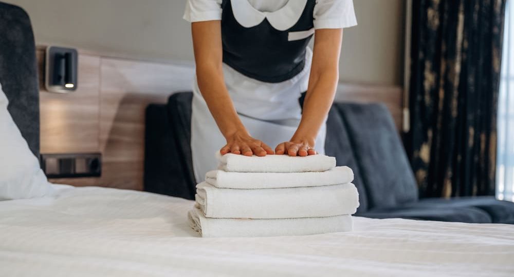 Limpieza profesional y su influencia en la calidad del servicio hotelero